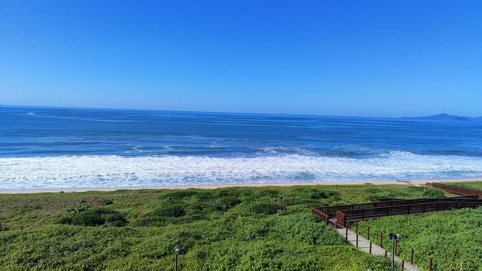 Resort Apto Frente Mar 巴拉韦利亚