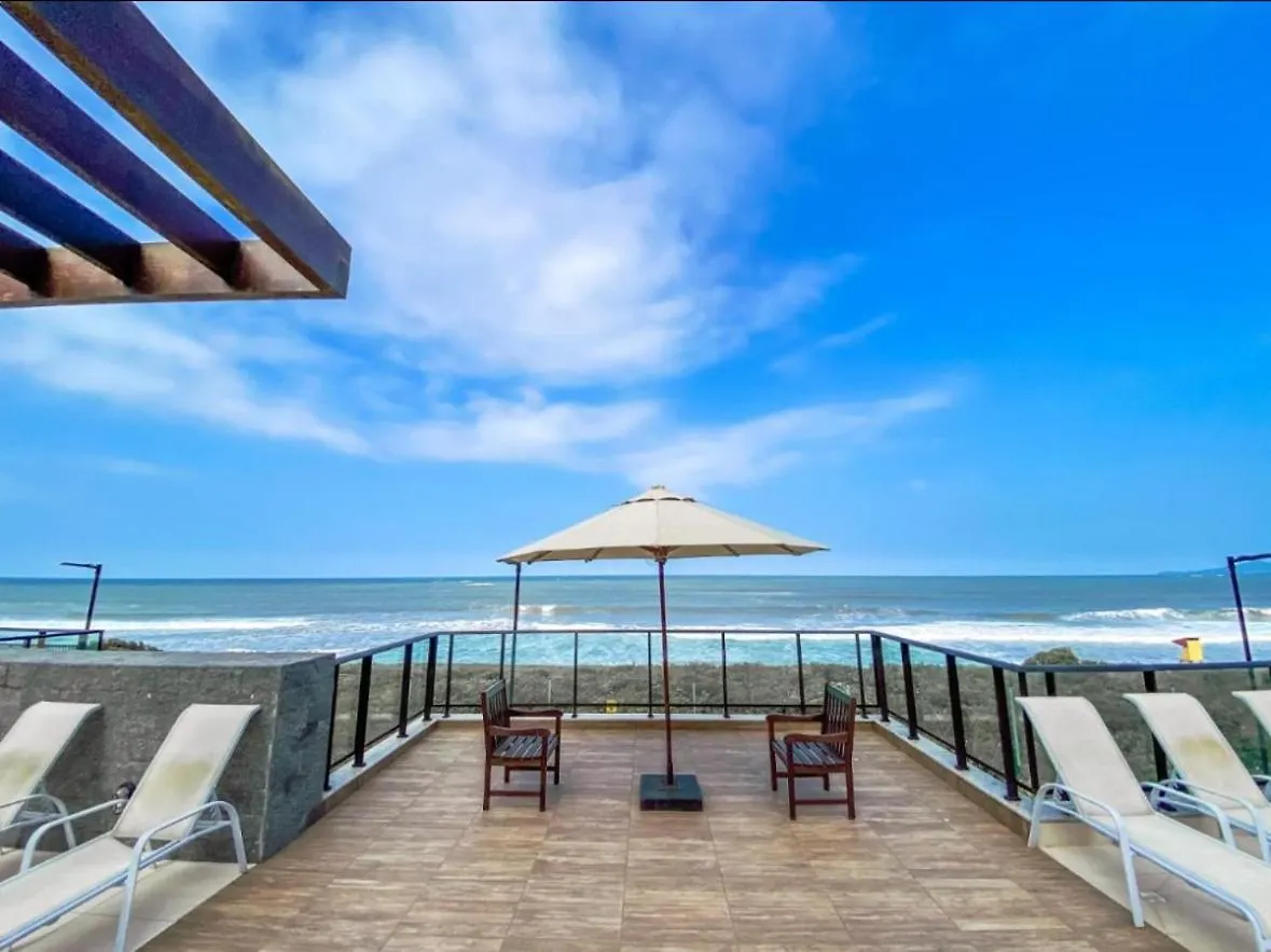 Resort Apto Frente Mar 巴拉韦利亚 0*,  巴西